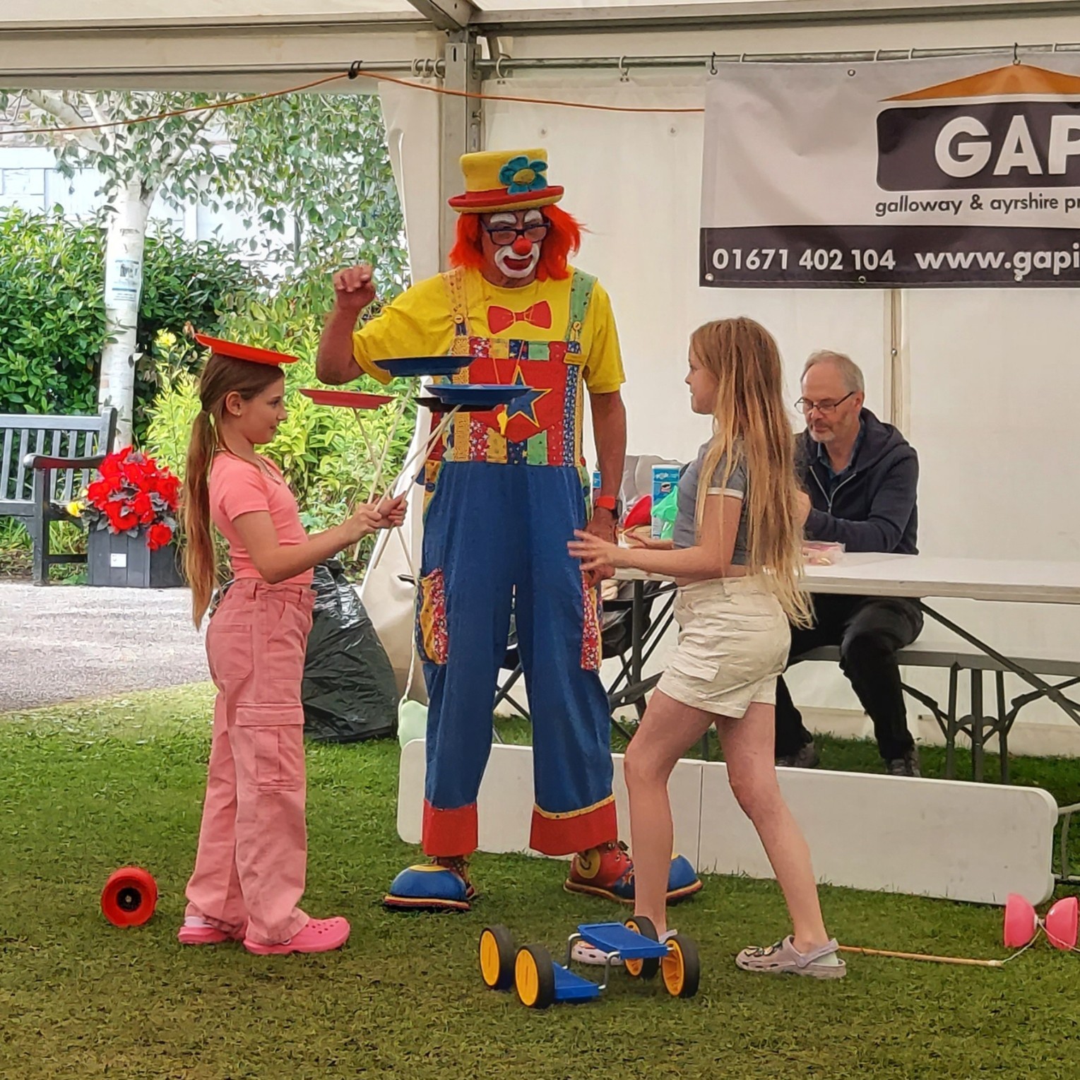 Wigtown Shindy Circus Skills